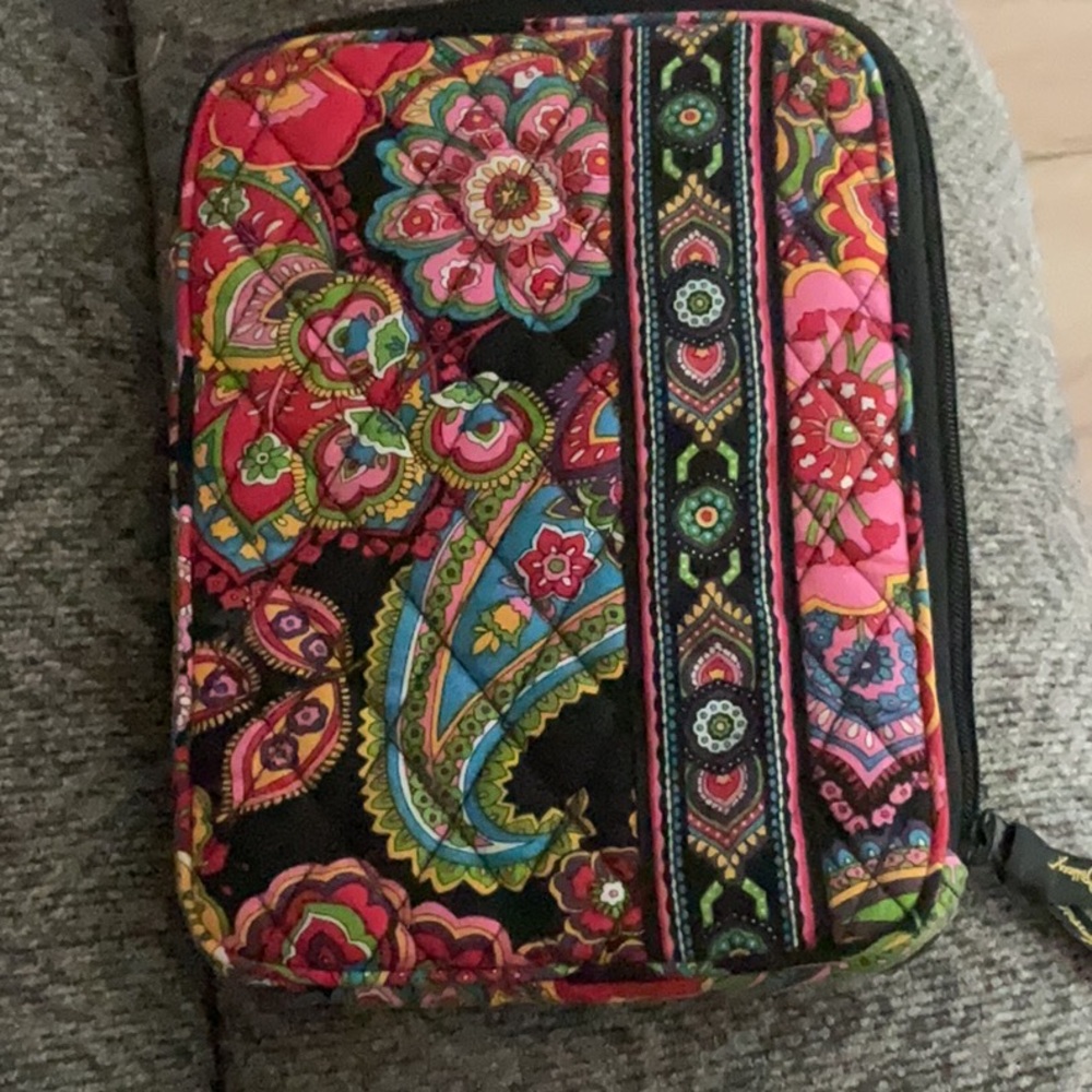 Vera Bradley Symphony in Hue eReader iPad Tablet Cover Floral 10" X 8"